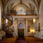 La Escalera de Santa Fe, Milagro arquitectónico u obra idílica