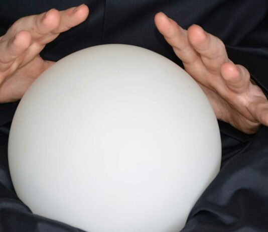 Lectura en Frío | Descubre cómo los adivinadores te engañan