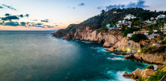 Cuatro destinos turísticos imperdibles de Acapulco Cuatro destinos turísticos imperdibles de Acapulco