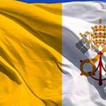 10 Curiosidades de la Bandera del Vaticano | ¿Conoces su origen?