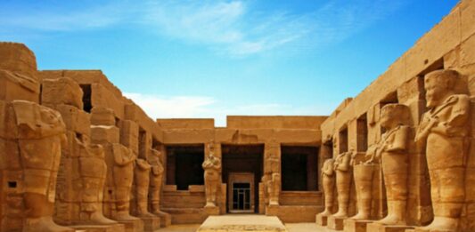 Sacerdotes del Antiguo Egipto | Funciones, características, y más