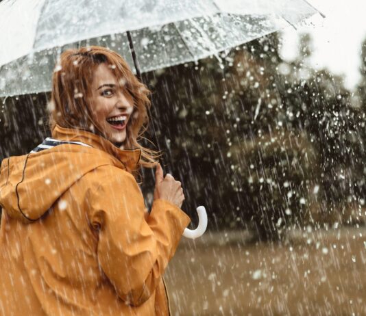 ¿Por qué nos gusta el olor a tierra mojada? | Descúbrelo