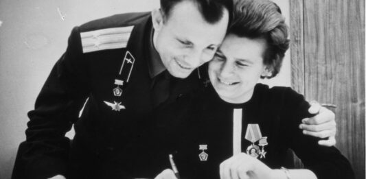 ¿Quién fue la primera mujer en el espacio? | ¡Descúbrelo! Quién fue la primera mujer en el espacio, Descúbrelo