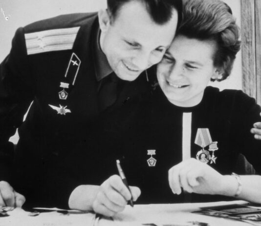 Quién fue la primera mujer en el espacio, Descúbrelo