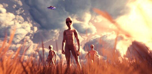 10 Famosos que creen en los Extraterrestres | Descubre su experiencia Famosos que creen en los Extraterrestres