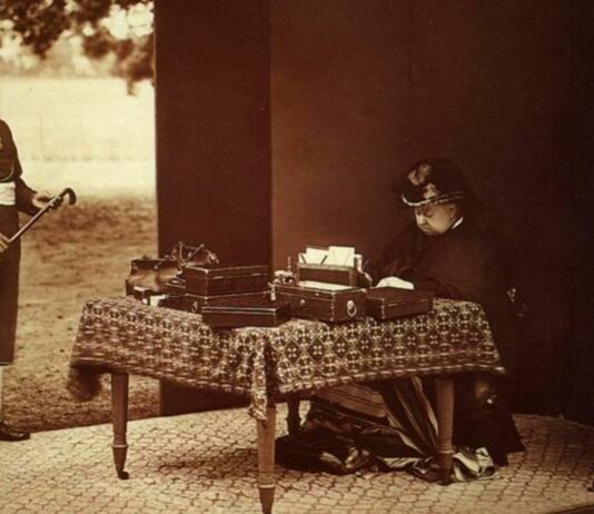 La reina Victoria y Abdul | Un amor que sorprendió al mundo Reina Victoria y Abdul, Un amor que sorprendió al mundo