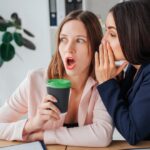 razones científicas del cotilleo