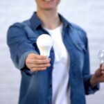 cambiar-a-bombilla-LED