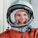 el primer hombre en el espacio
