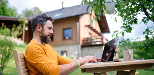 Teletrabajo: crear un espacio de trabajo en el jardín oficina jardin