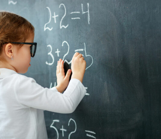 Como hacer que su hijo se interese en las matemáticas