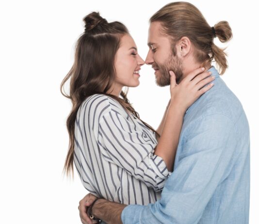 Enfermedad del beso o mononucleosis | Causas, síntomas y tratamiento enfermedad del beso
