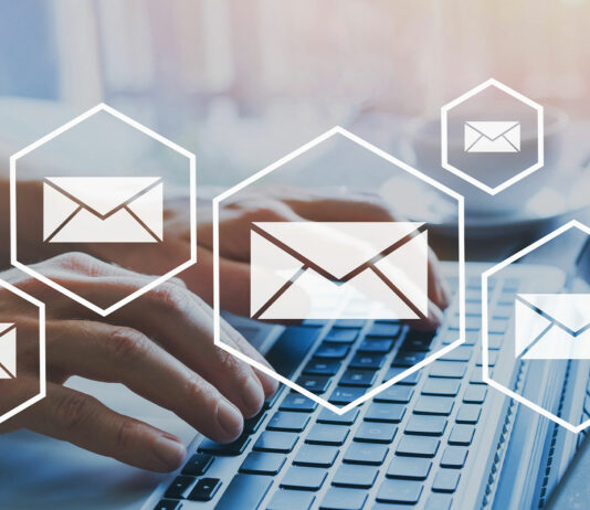 Por qué tú también deberías redactar una newsletter para tu negocio que es una newsletter