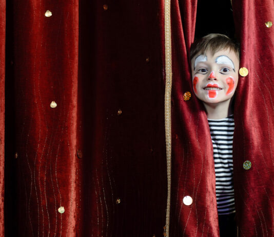 beneficios emocionales de ir al teatro