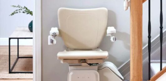 Salvaescaleras para casa. Una rápida solución para las escaleras. sillas salvaescaleras