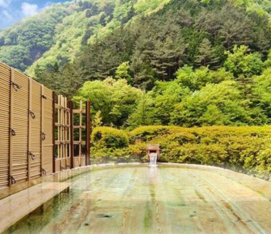 ¿Cuál fue el primer hotel del mundo?: Conoce su historia ¿Cuál fue el primer hotel del mundo?