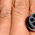 Dyson-LePetit-anillo-pistola