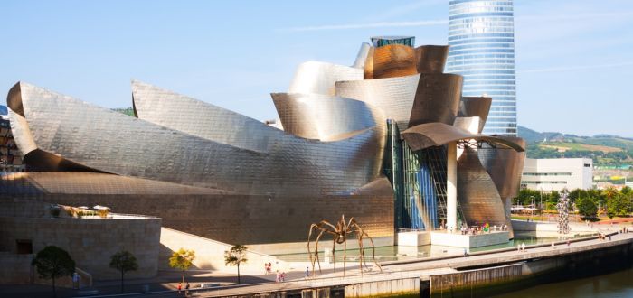 ¿Por qué visitar el Museo Guggenheim en Bilbao?