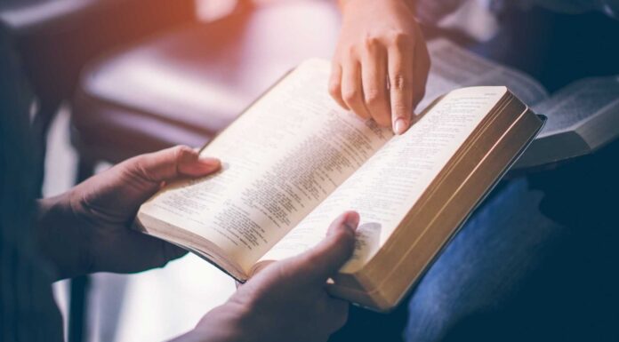 Objetos malditos en la biblia