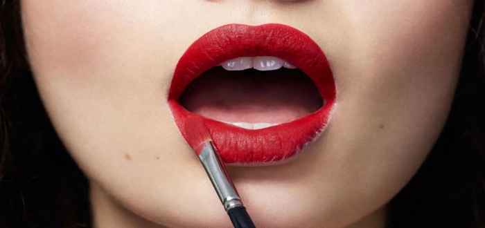 Técnicas para pintarse los labios de rojo