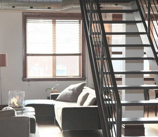 ¿Cómo crear el interior industrial perfecto? Te damos 4 claves el-acero-inoxidable-en-los-interiores-industriales