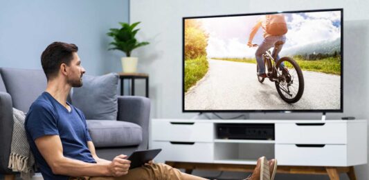 Aprende a elegir la pantalla de 50 pulgadas Smart TV ideal para tu hogar como-elegir-una-pantalla-de-50-pulgadas-Smart-TV