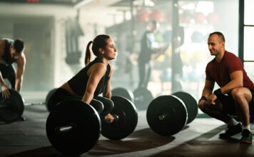 entrenar-en-el-gym-solo-o-acompanado
