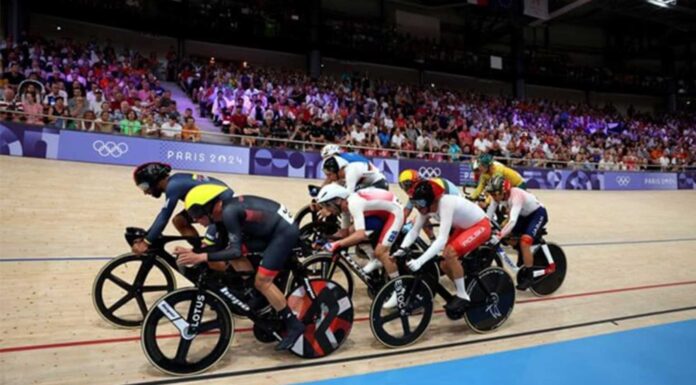 El relevo al compañero como principal arma de la Madison en ciclismo en pista como-funciona-la-madison-en-el-ciclismo-en-pista